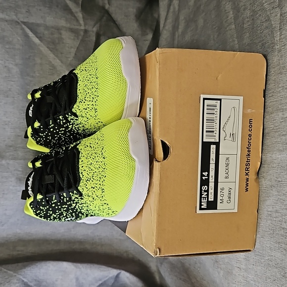 Strikeforce Other - Men's Strikeforce Bowling Shoes, Neon Green/Black, Size 14 (#627)